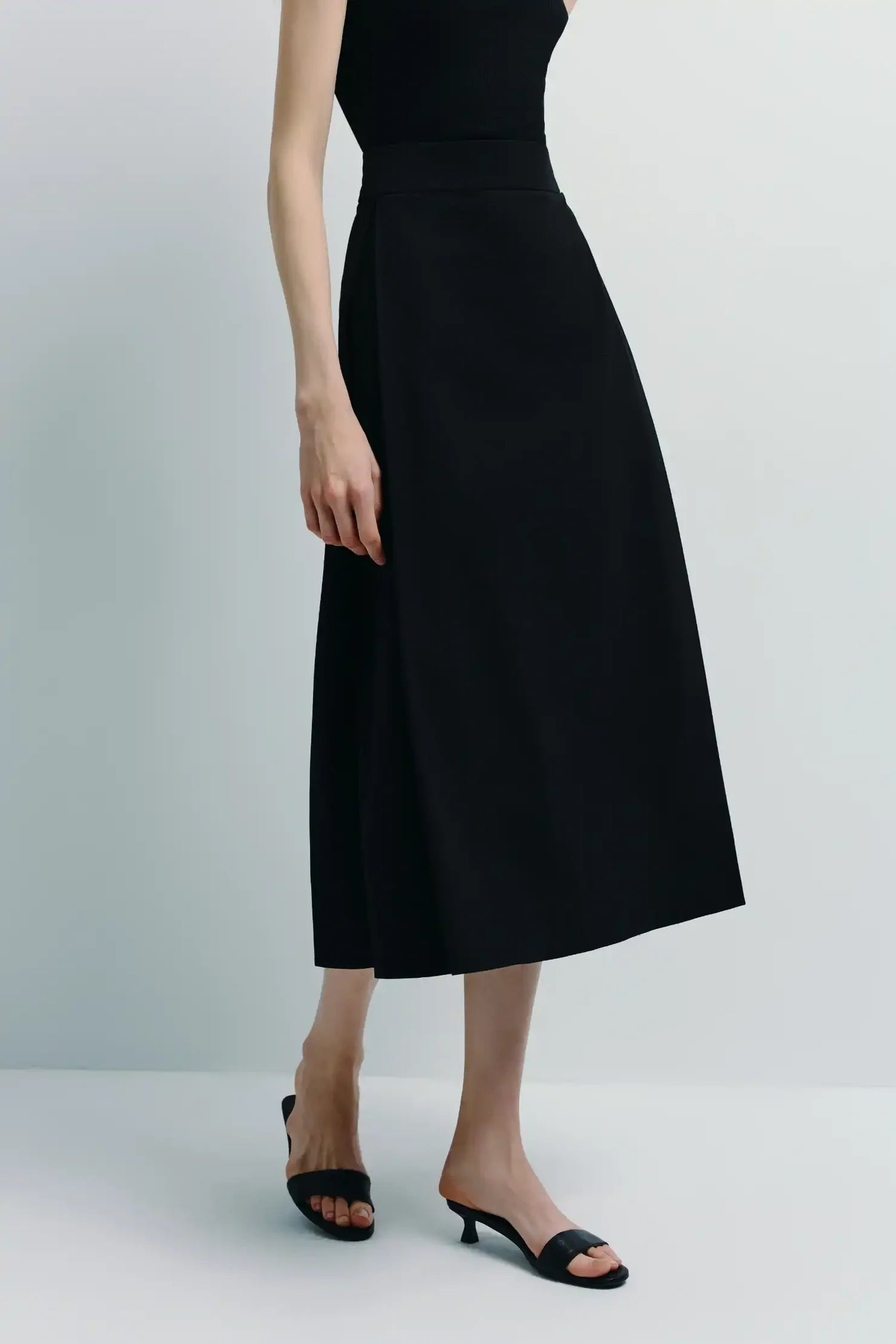 Rue Sophie Orléans Pocket Pleat Skirt