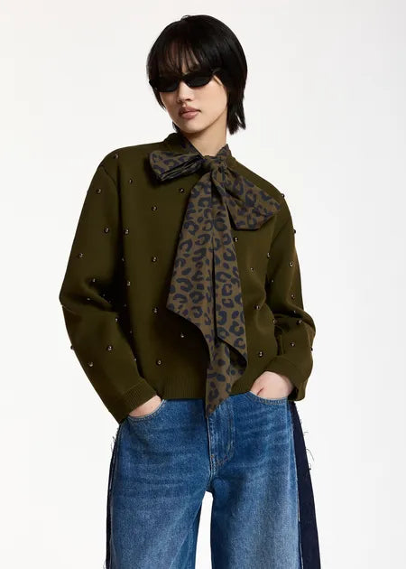 Essential Antwerp Klou pullover with studs