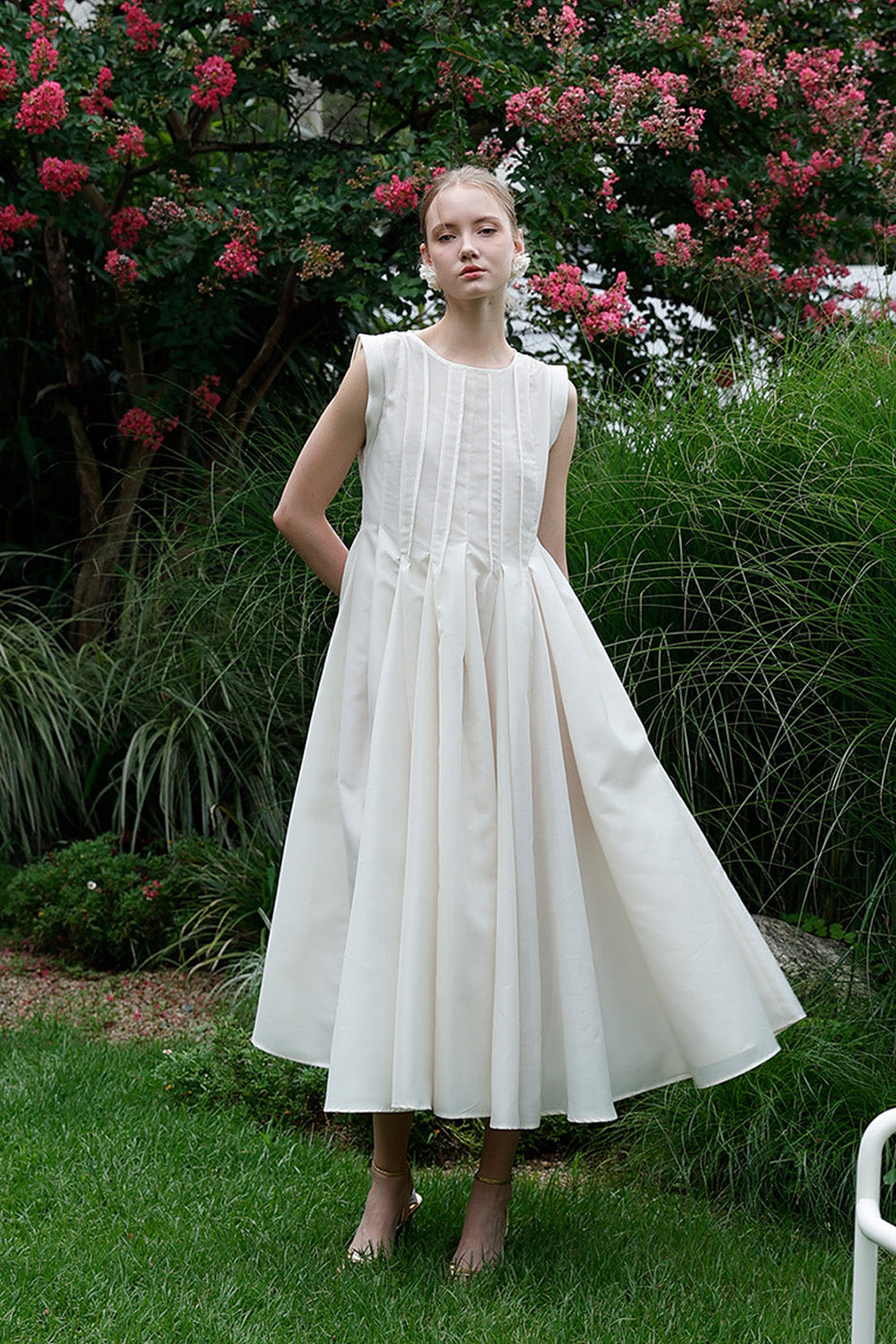 Hagahi Pleated Long Dress Ivory