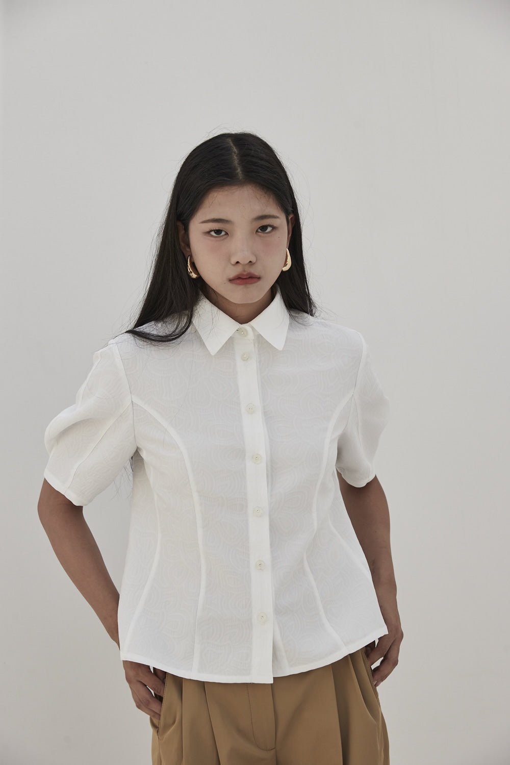 Hagahi Puff Shoulder Short Sleeve Shirt